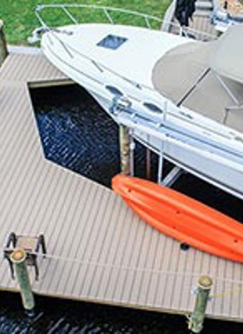 BOAT LIFT PROTECTION<BR>MAINTENANCE SERVICE